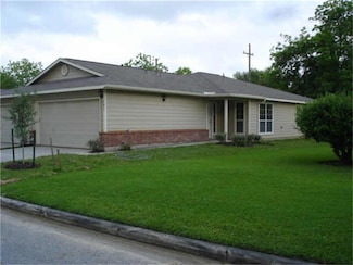 107 W Nazro St, Baytown, TX 77520