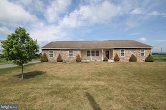 8783 Kuhn Rd, Greencastle, PA 17225