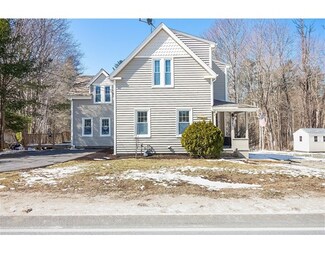585 State St, Hanson, MA 02341