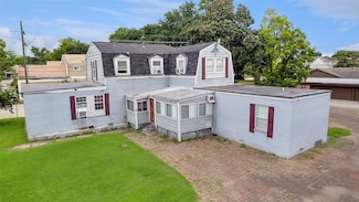 317 W Lewis St, Conroe, TX 77301