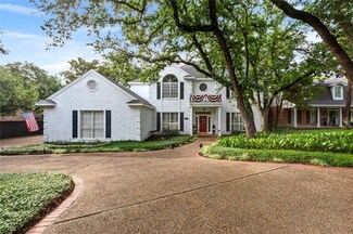 2905 Deerwood Dr, Waco, TX 76710