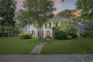 1411 Twisted Oak Ln, Baton Rouge, LA 70810