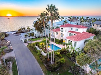 1023 Tocobaga Ln, Sarasota, FL 34236