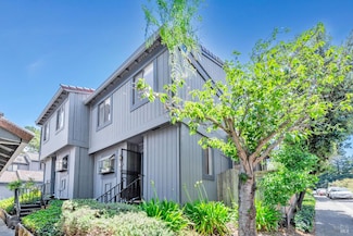 121 Aronia Ln, Novato, CA 94945