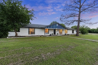 713 W Rosemary, Quinlan, TX 75474