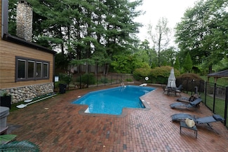 241 Chapel Hill Rd, Highland, NY 12528