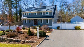22 White Pine Ln, East Falmouth, MA 02536