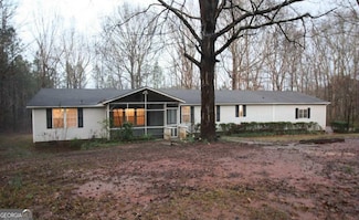 243 Oak Dr, Lagrange, GA 30240