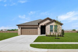 3139 Manchester Dr, Cleburne, TX 76031
