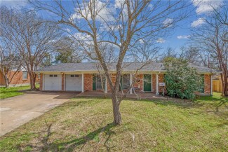 1305 Esther Blvd, Bryan, TX 77802