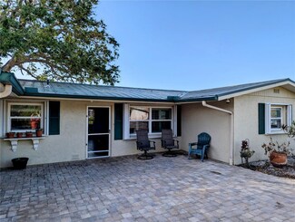 941 Stewart St, Englewood, FL 34223