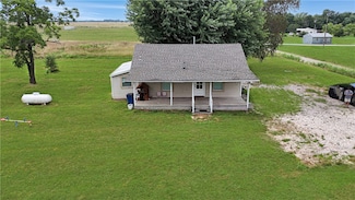 22443 Floyd Moore Rd, Gentry, AR 72734