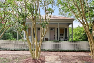 11808 Ferdinand St, Saint Francisville, LA 70775