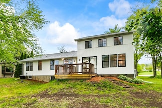 N3972 Vista Rd, Sullivan, WI 53178