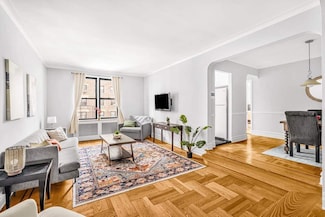 300 W 72nd St Unit 6D, New York, NY 10023
