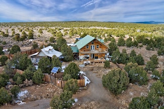 124 and 128 Colorado Rd, Tres Piedras, NM 87577