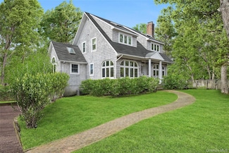 14 Towhee Trail, East Hampton, NY 11937