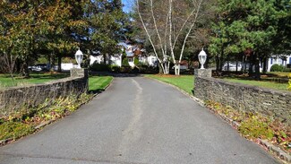 10 Alexandra Dr, Assonet, MA 02702