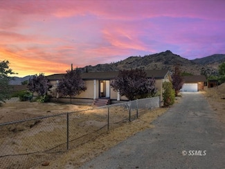 119 Kearns Dr, Bodfish, CA 93205
