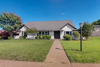 10132 Medlock Dr, Dallas, TX 75218