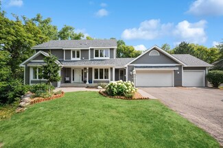 15320 Knob Hill Curve, Minnetonka, MN 55345