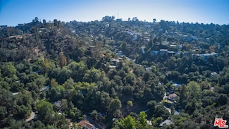 8696 8698 Wonderland Ave, Los Angeles, CA 90046