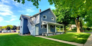 52 W Elm St, Fremont, MI 49412