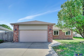 7220 S 21st St, Lincoln, NE 68512