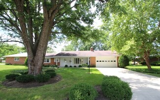 1107 N Greenbriar Rd, Muncie, IN 47304