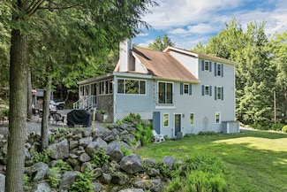 16 Maple Ridge Rd, Meredith, NH 03253
