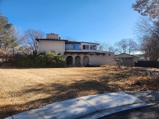 2720 N 8th Ct, Grand Junction, CO 81506