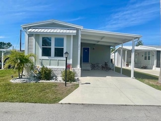 706 Bamboo Ct, Naples, FL 34110