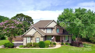 141 Weathers Creek Rd, Troutman, NC 28166