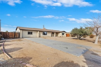 12650 Running Deer Rd, Apple Valley, CA 92308