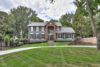 1510 Ridgewood Ave, Omaha, NE 68124