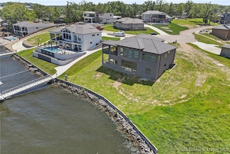 1536 Shootout Dr, Osage Beach, MO 65065