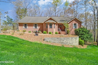 10 Claremont Cir, Crossville, TN 38558