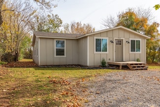 717 N Bristow Ave, Coweta, OK 74429