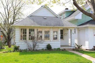 5724 W 8th St, Duluth, MN 55807