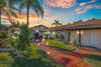 3322 Canonita Dr, Fallbrook, CA 92028