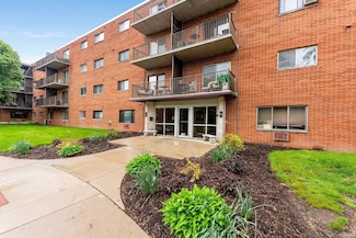 2937 Westbrook Dr Unit A-314, Fort Wayne, IN 46805
