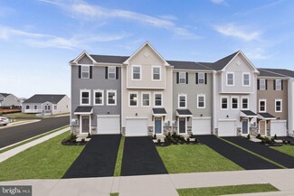 185 Huntwell Ave W, Ranson, WV 25438