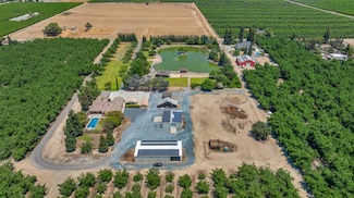 13715 E Nebraska Ave, Kingsburg, CA 93631