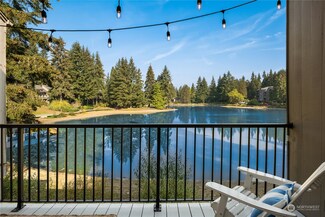 13846 NE 60th Way Unit 120, Redmond, WA 98052