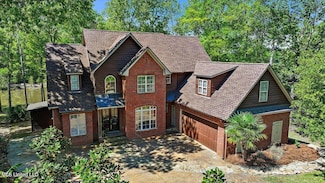 1109 Foxpoint, Brandon, MS 39047