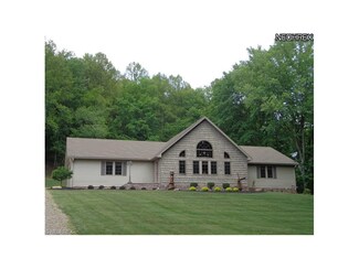 7540 Wolf Run Rd SE, Dennison, OH 44621