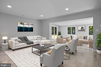 64 Goldenridge Dr, Levittown, PA 19057