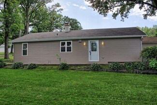 39450 N Circle Ave, Antioch, IL 60002