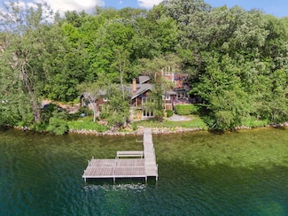 5740 Christmas Lake Point, Excelsior, MN 55331