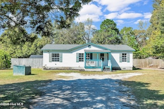 103 Stoneybrook Ct, Swansboro, NC 28584